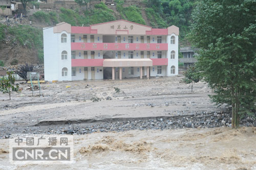 甘肃陇南特大暴雨:20人遇难16人失踪上万人被