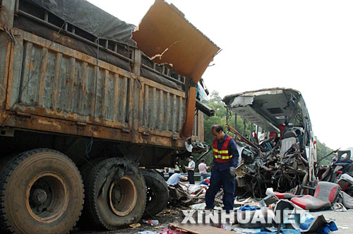 广西发生一起重大交通事故 6人死亡