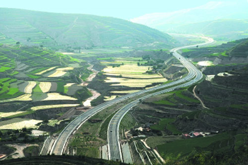 今年甘肃高速公路通车里程将破2000公里--中国